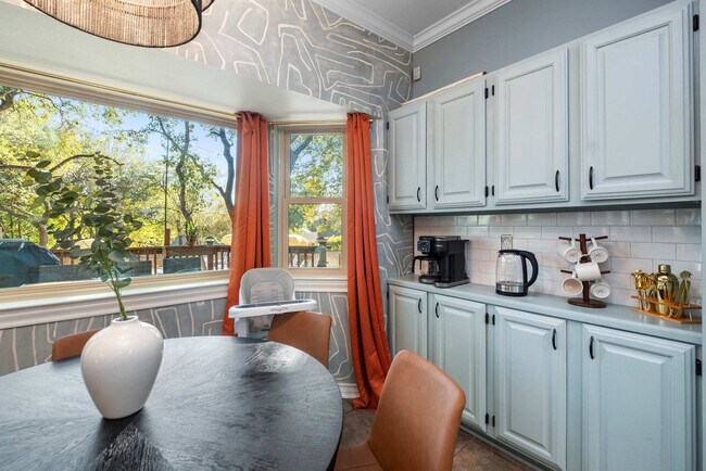 Building Photo - 13702 Yellow Oak Cir