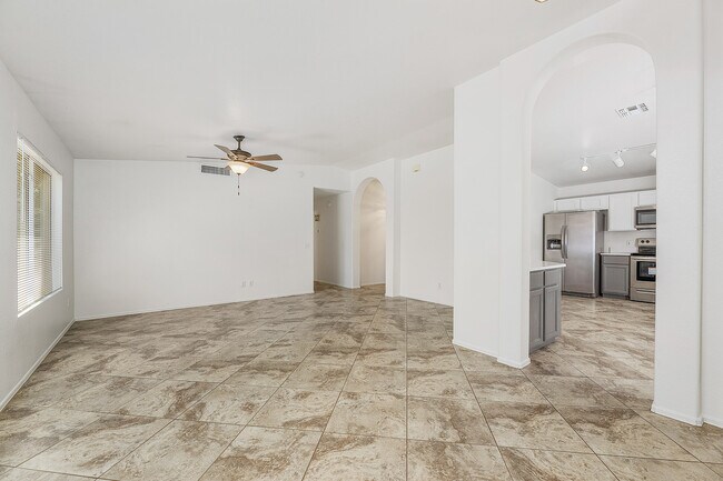 Building Photo - 9249 E Desert Cove Cir