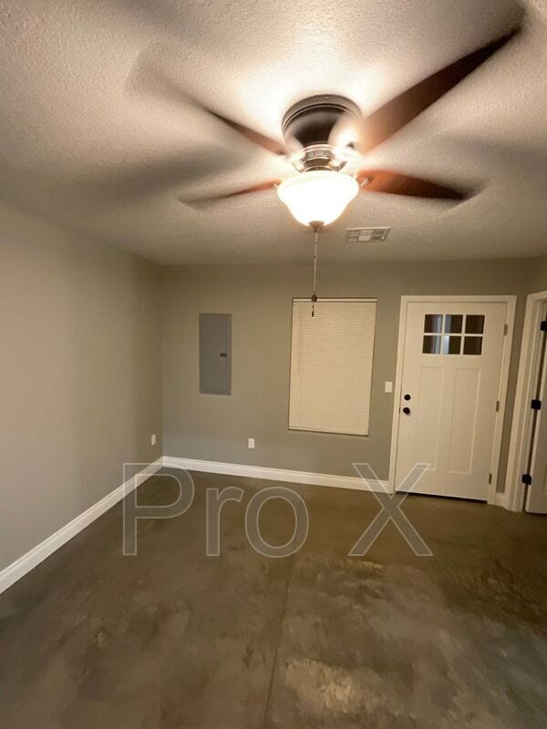Building Photo - 207 S Byers