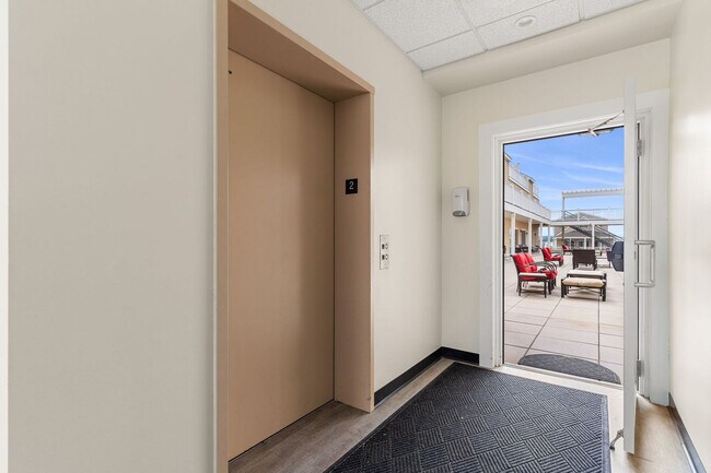 Building Photo - 128 Ashworth Ave