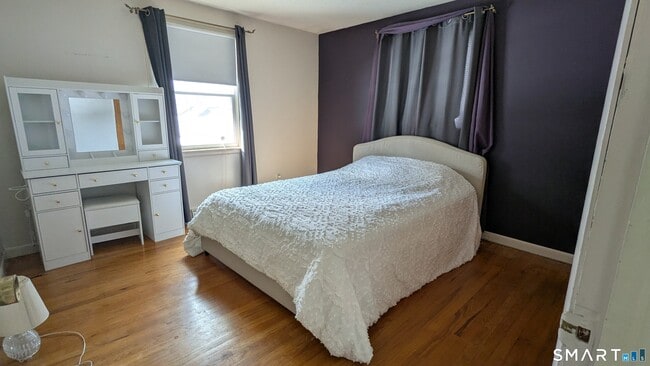 Building Photo - 3 Mountain View Dr