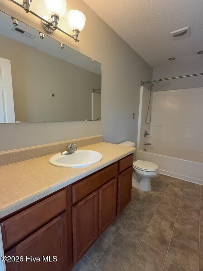 Building Photo - 160 Kelly Cir
