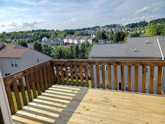 Building Photo - 365 Tall Oak Blvd NW