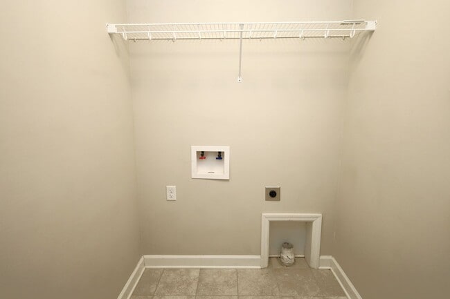 Building Photo - 4145 Bright Creek Rd