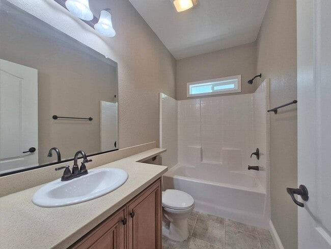 Building Photo - 1054 Mountain Shadows Blvd
