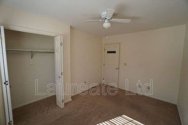 Building Photo - 13852 E Linvale Pl