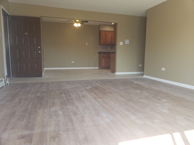 Building Photo - 1665 Coach Dr