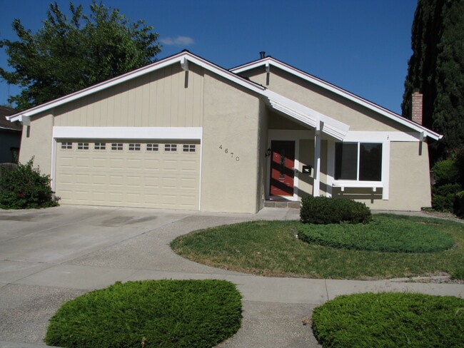 Primary Photo - 4670 Holycon Cir