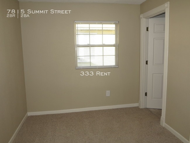 Building Photo - FREE RENT - MOVE-IN SPECIAL!