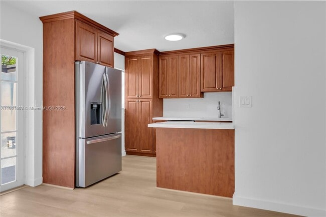 Building Photo - 4900 SW 106th Ave