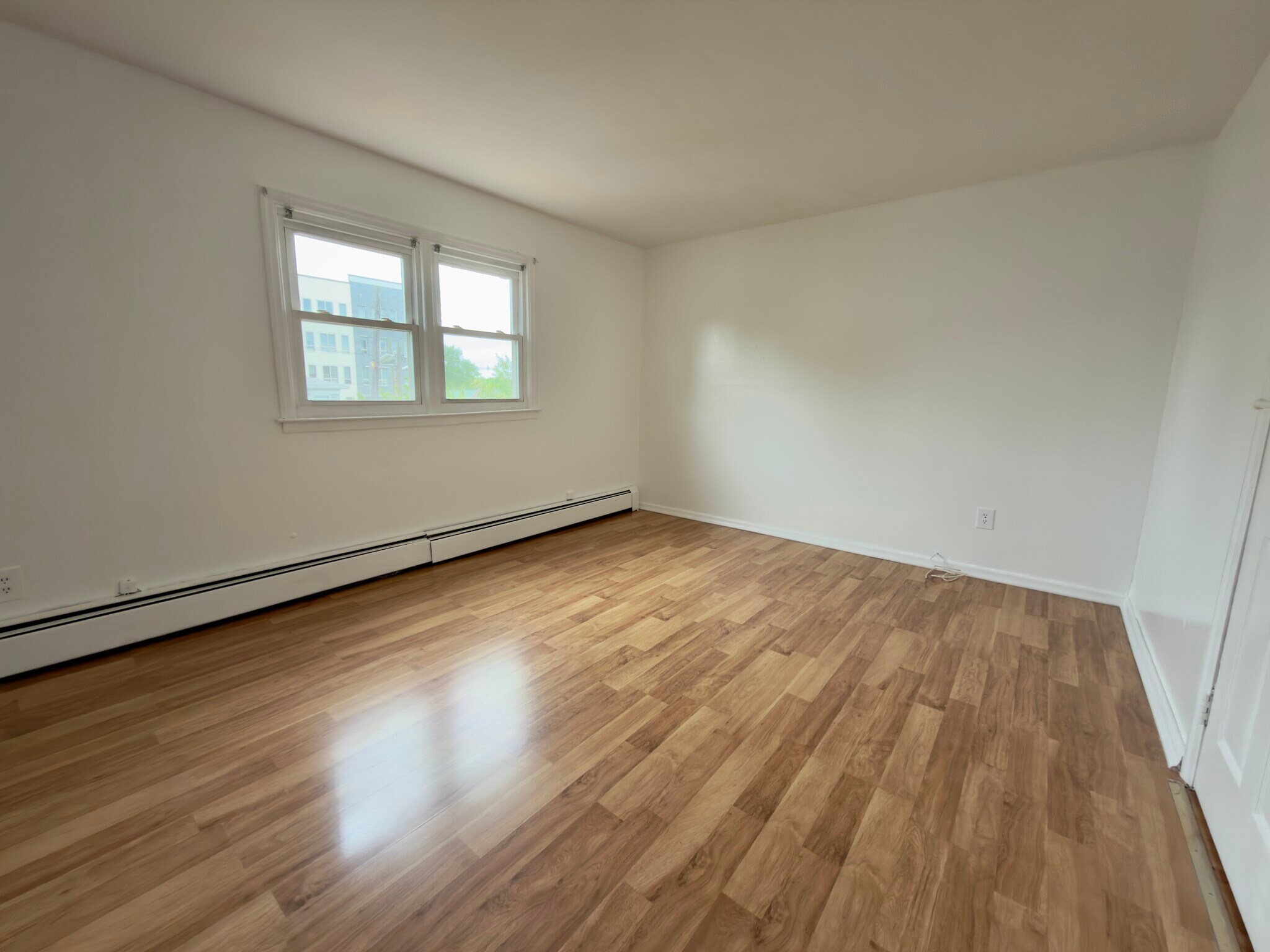 Building Photo - 215 Seaview Ave