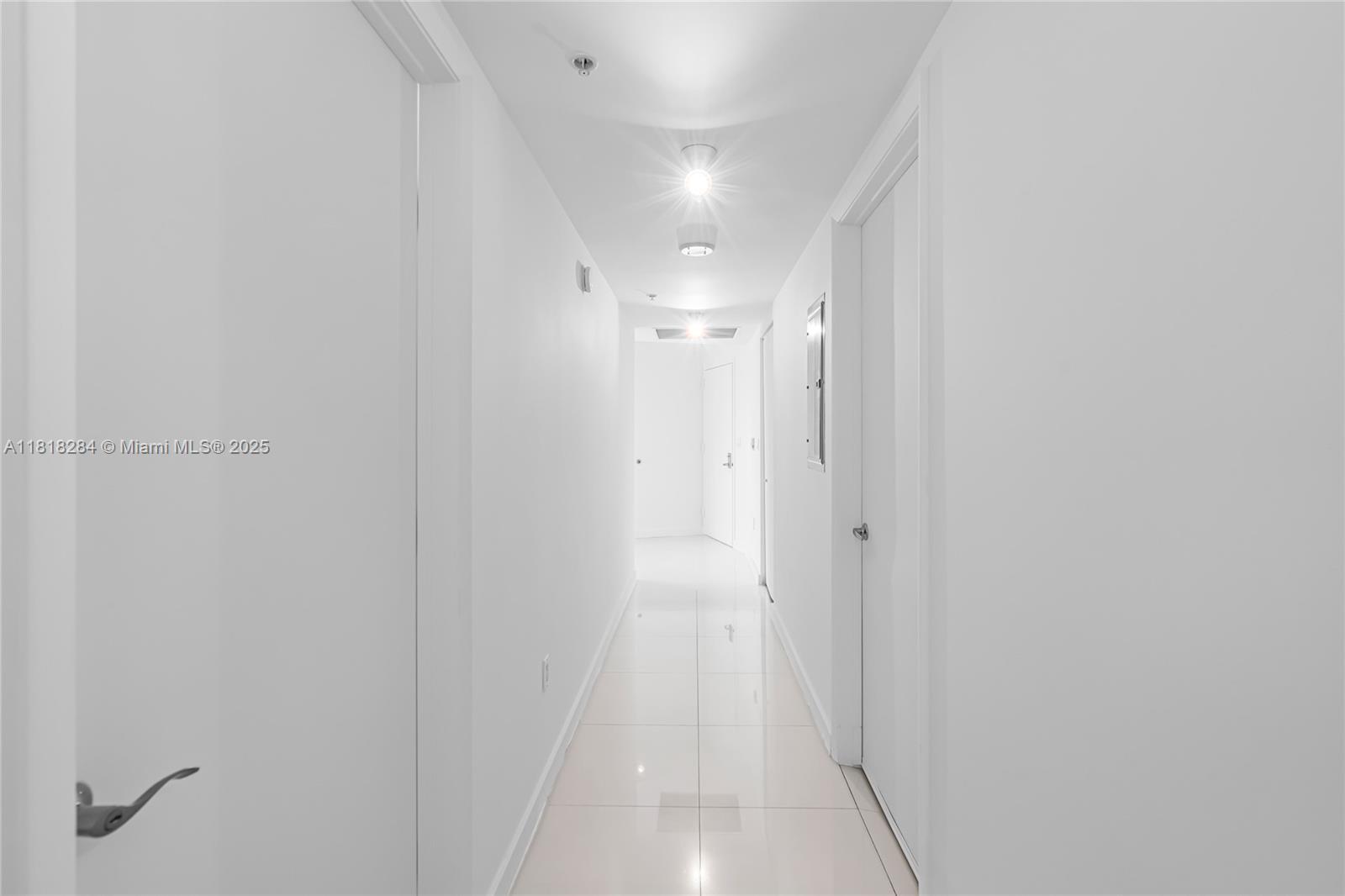 Building Photo - 1300 S Miami Ave