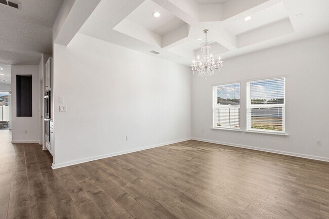 Building Photo - Spacious 5-Bedroom Home with Office, Den & Included Electric!