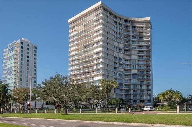 Building Photo - 2611 Bayshore Blvd