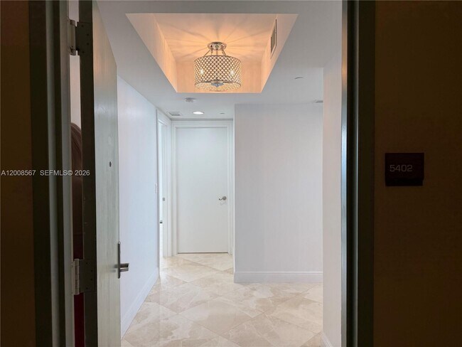 Building Photo - 50 Biscayne Blvd