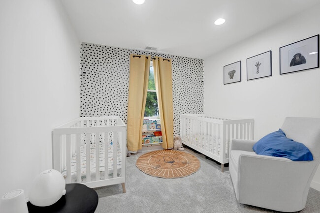 Building Photo - 1626 N Spaulding Ave