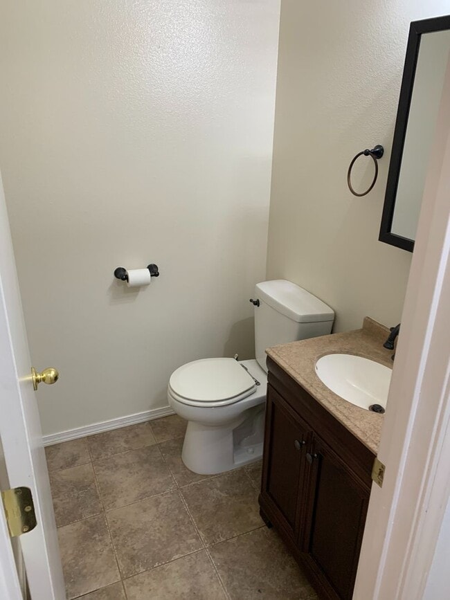 Building Photo - Great home in the Sawtooth Lakes Neighborh...