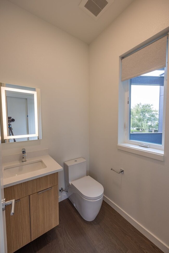 Building Photo - RIVERSIDE TOWNHOMES - BRAND NEW!