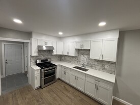 Brand New Kitchen - 213 S Carlisle St