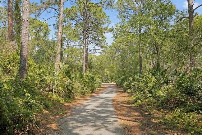 Building Photo - 8204 Villa Grande Ct