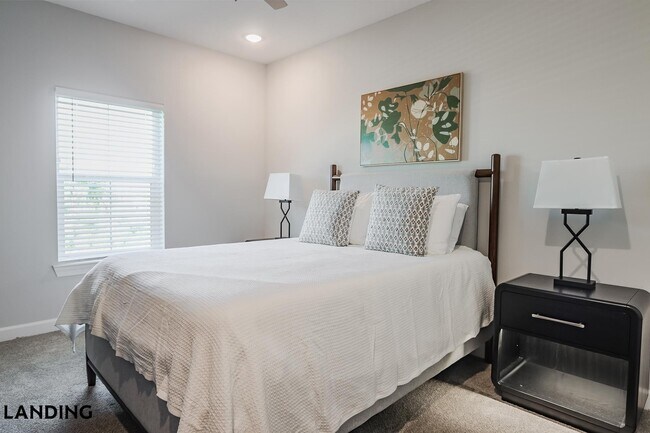 Building Photo - 5001 Willowgate Loop