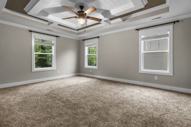 Building Photo - 515 Somerset Ln