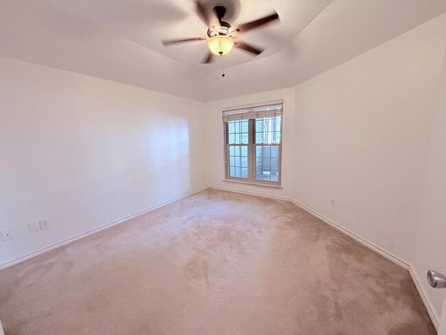Building Photo - 12152 Penderview Terrace