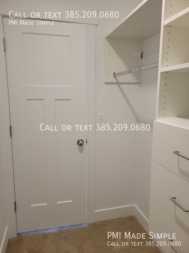 Building Photo - 10884 N Slate Ln