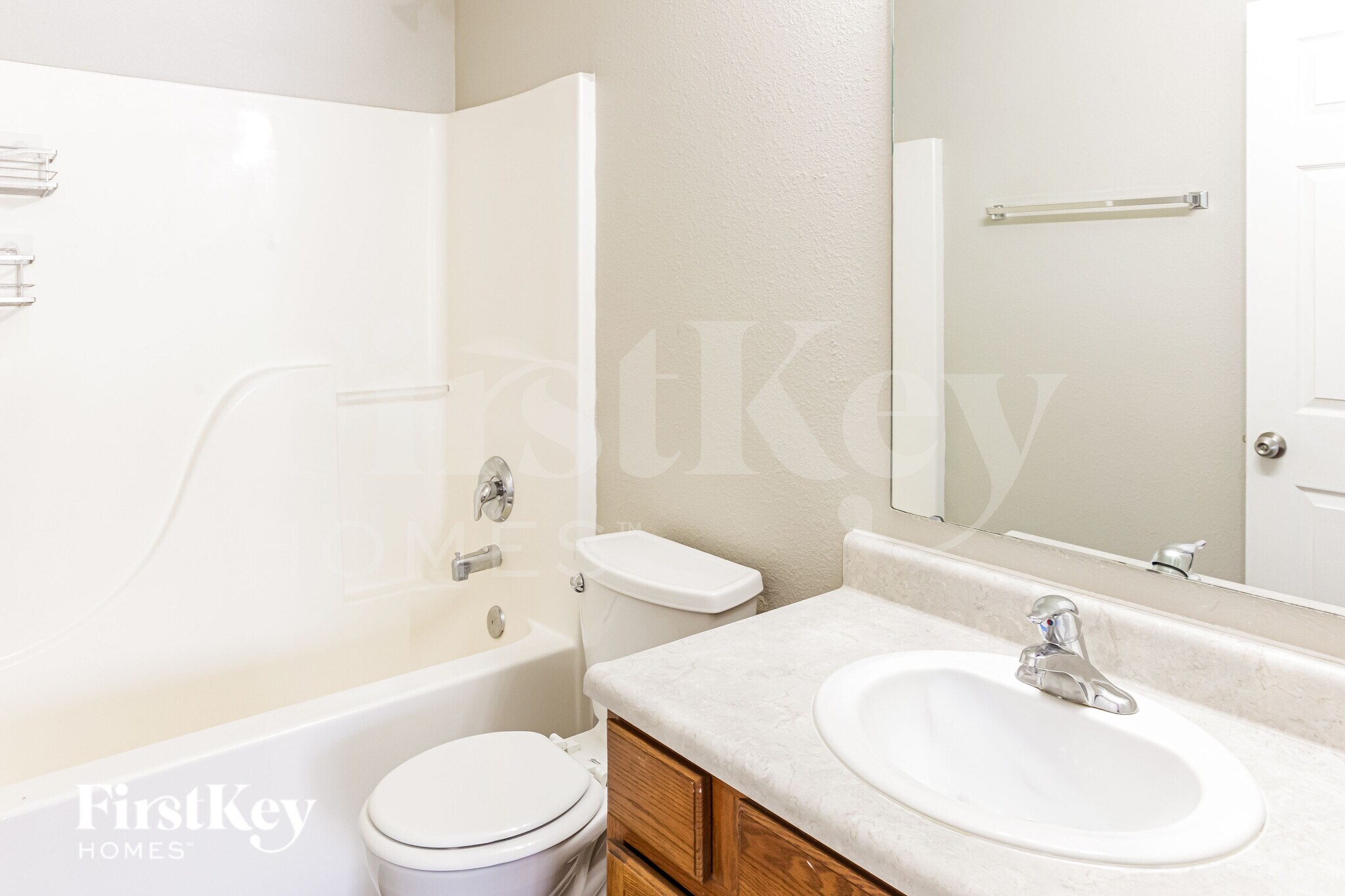 Building Photo - 15572 Dry Creek Rd