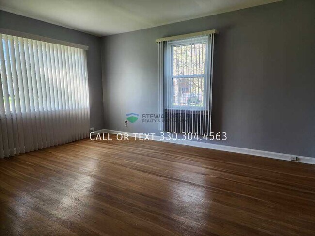 Building Photo - 2135 Dennison Pl NW