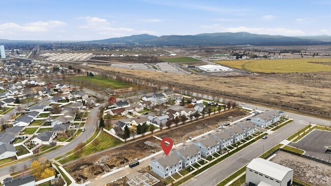 Building Photo - 631 Creative Way