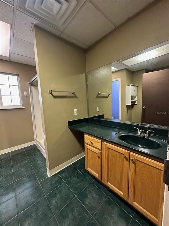 Building Photo - 905 SW 8th Ave