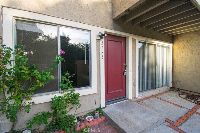 Building Photo - 3525 Kansas St