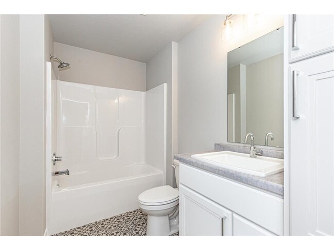 Building Photo - 4743 32nd St S