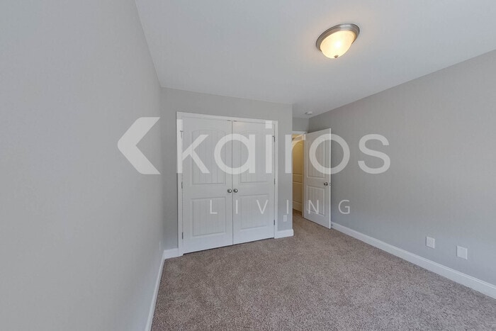 Building Photo - 403 Ferguson Ln