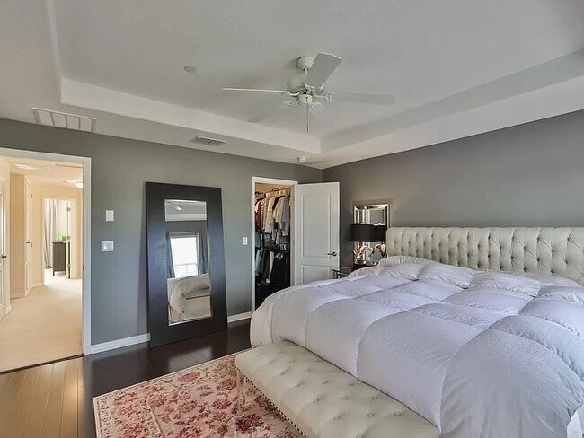 Building Photo - 10144 Arbor Run Dr