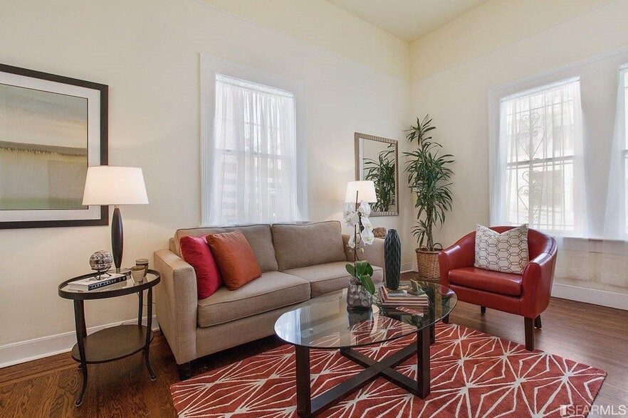 Living Room - 2755 Sutter Street