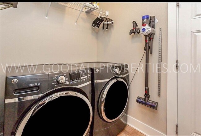 Building Photo - Modern 4 bedroom ranch in Waukee on a corner lot!