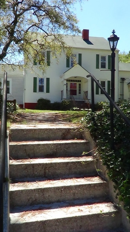 Building Photo - 907 W Rowan St