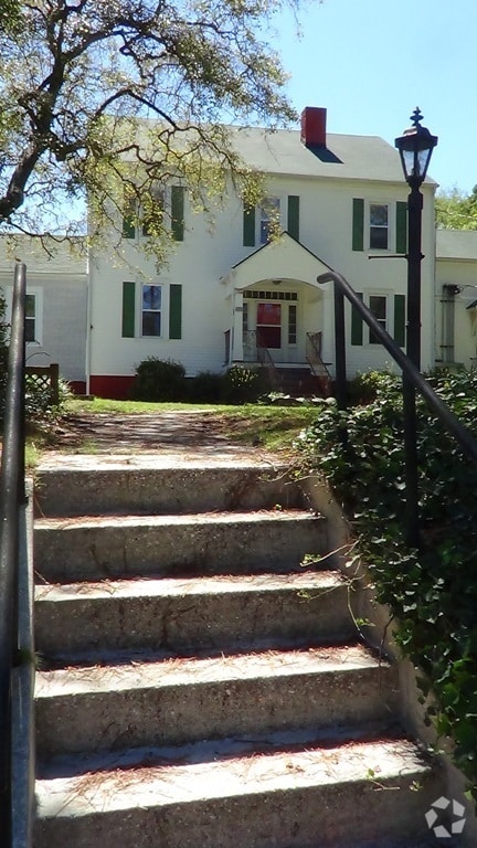 Building Photo - 907 W Rowan St