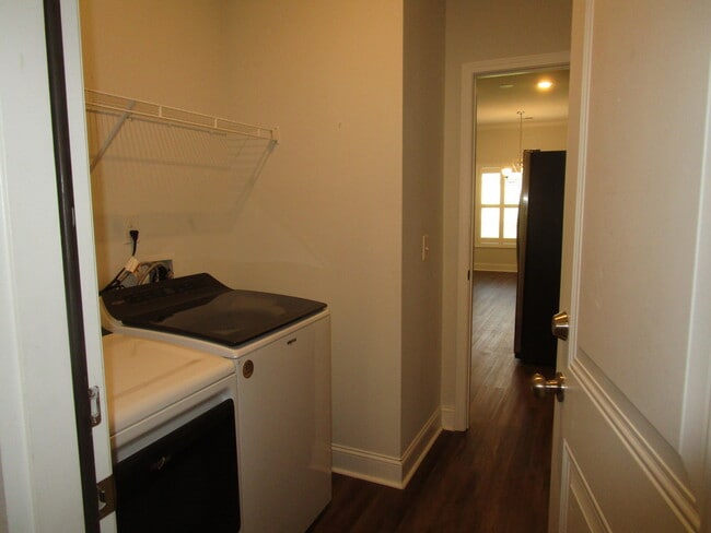 Building Photo - 420 Kittiwake Ln
