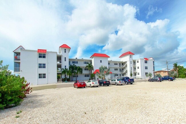 Building Photo - 605 Sombrero Beach Rd
