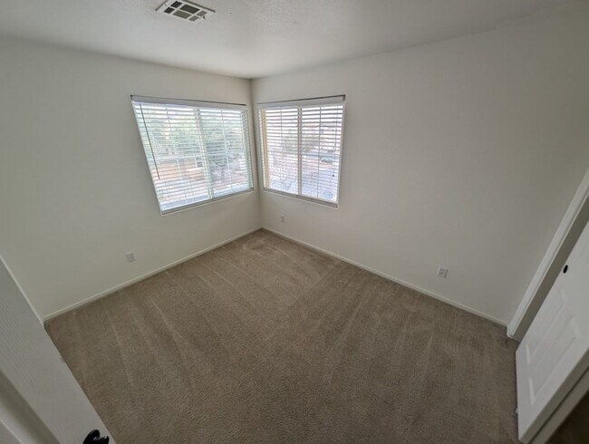 Building Photo - 9735 Clifford Walk Ave