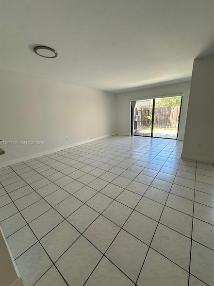 Building Photo - 9102 SW 113th Pl Cir E