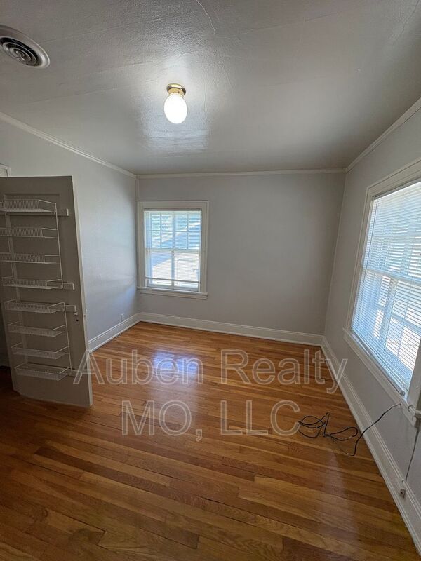 Building Photo - 5311 Rockhill Rd