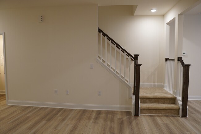 Building Photo - 60 Honeydew Wy