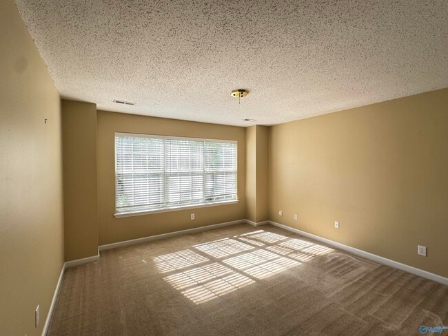 Building Photo - 247 Postwood Ct