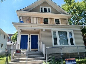 Building Photo - This spacious 3-bedroom lower level duplex...