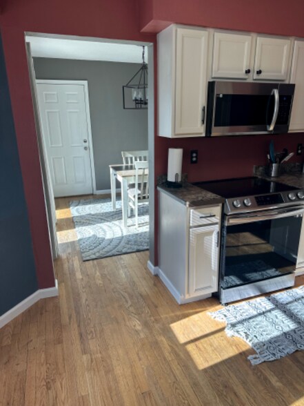 Building Photo - 1418 Fetterman Dr