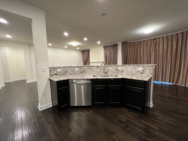Building Photo - 4219 Fraser Cir